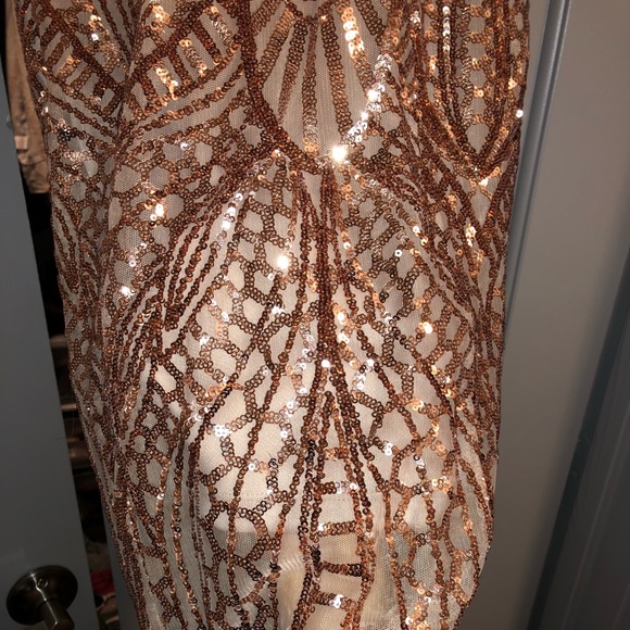 Formal Dress - Picture 3 of 6